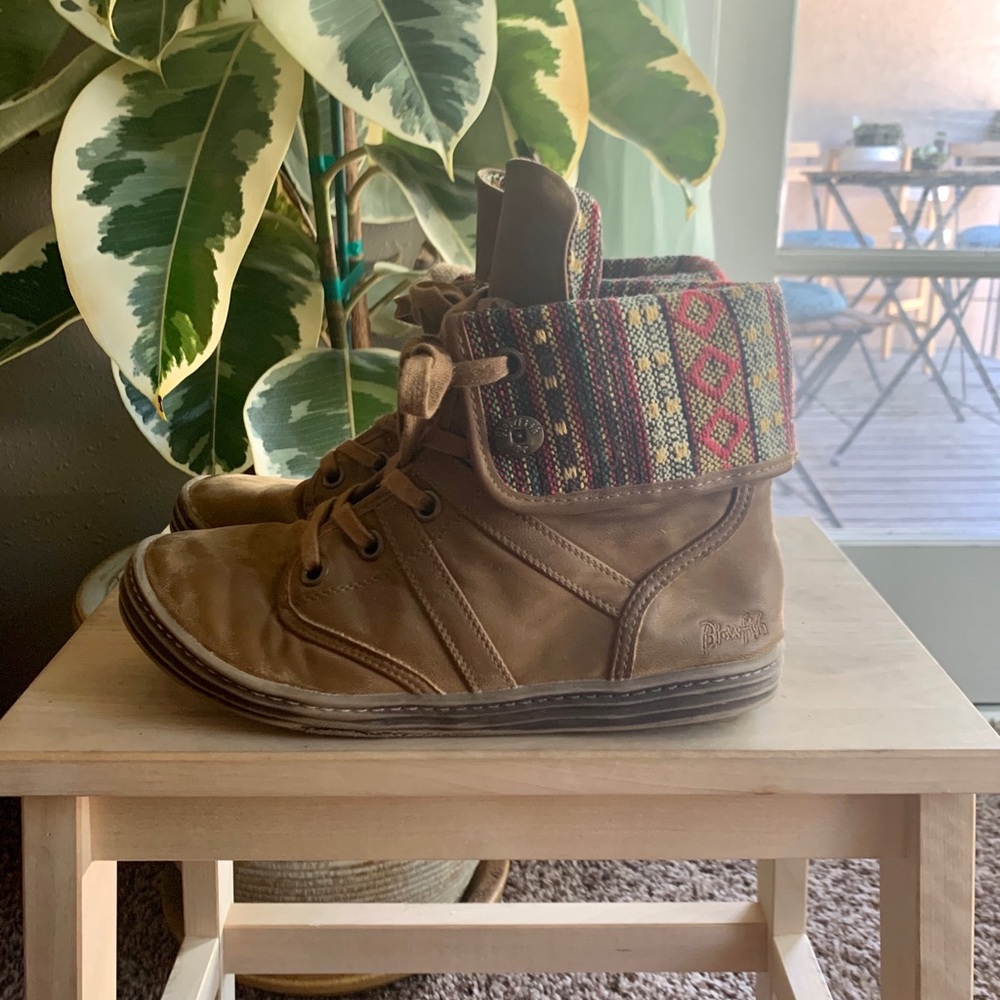 DSW BOHO boot/bootie (wear 2 ways)
